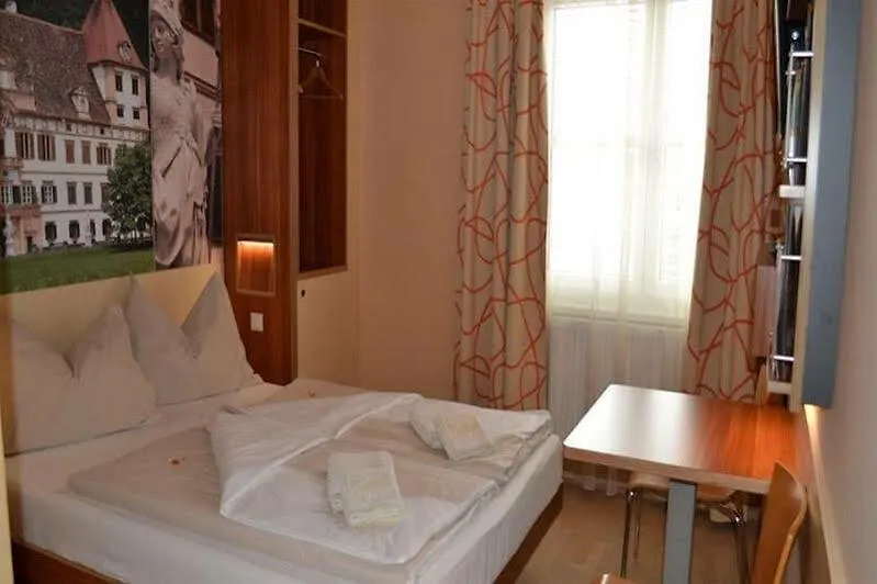 Jufa Hotel Graz City 3*,